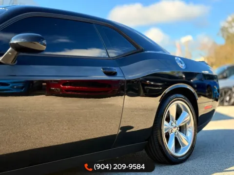 More photos of 2016 Dodge Challenger R/T at AUTOLAND, FL