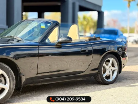 More photos of 2002 Mazda Miata at AUTOLAND, FL