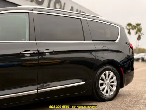 Another view of 2019 Chrysler Pacifica Touring L for sale in Jacksonville, FL at AUTOLAND
