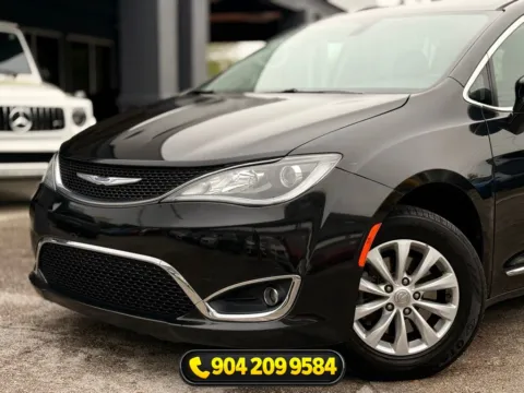 Photos of 2019 Chrysler Pacifica Touring L for sale in Jacksonville, FL at AUTOLAND