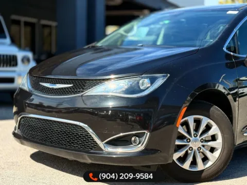 Photos of 2019 Chrysler Pacifica Touring L for sale in Jacksonville, FL at AUTOLAND
