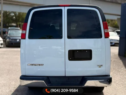 More photos of 2019 Chevrolet Express 3500 LT at AUTOLAND, FL