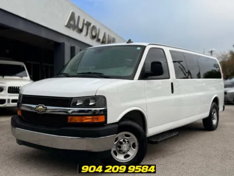 White 2019 Chevrolet Express 3500 LT for sale in Jacksonville, FL