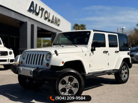 White 2017 Jeep Wrangler Unlimited Sahara for sale in Jacksonville, FL