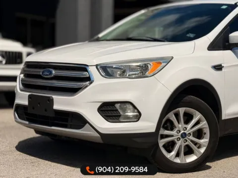 Photos of 2017 Ford Escape SE for sale in Jacksonville, FL at AUTOLAND