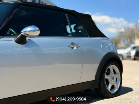 More photos of 2005 MINI Cooper at AUTOLAND, FL