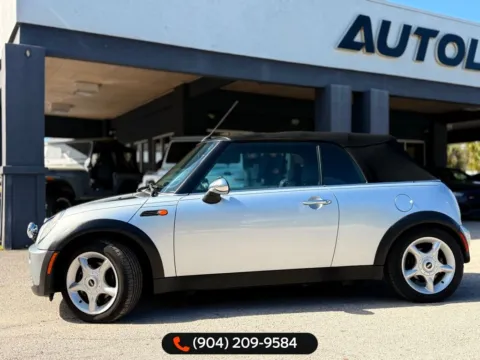 More photos of 2005 MINI Cooper at AUTOLAND, FL