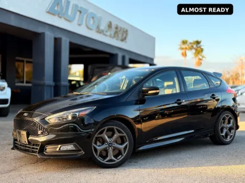 Black 2018 Ford Focus ST for sale in Jacksonville, FL