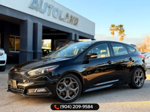 Black 2018 Ford Focus ST for sale in Jacksonville, FL
