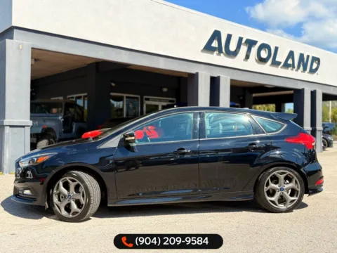 More photos of 2018 Ford Focus ST at AUTOLAND, FL