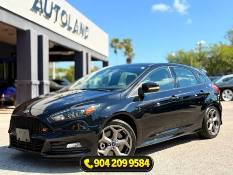 Black 2018 Ford Focus ST for sale in Jacksonville, FL