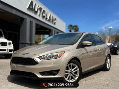 White 2017 Ford Focus SE for sale in Jacksonville, FL