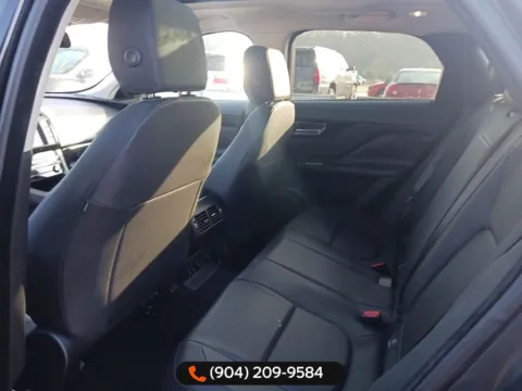 More photos of 2018 Jaguar F-PACE 35t Premium at AUTOLAND, FL