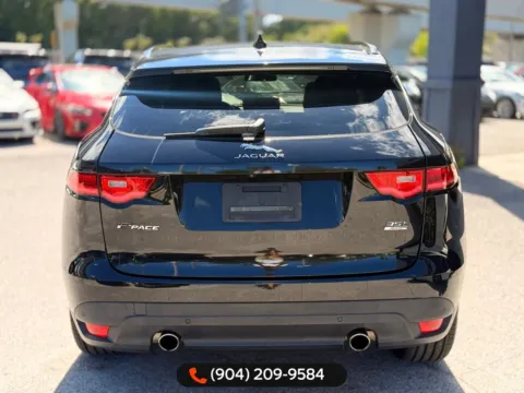 More photos of 2018 Jaguar F-PACE 35t Premium at AUTOLAND, FL