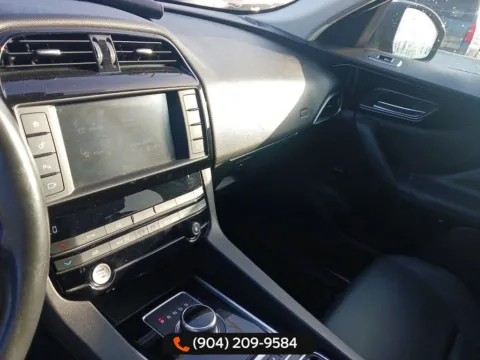 More photos of 2018 Jaguar F-PACE 35t Premium at AUTOLAND, FL