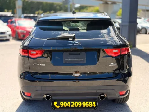 More photos of 2018 Jaguar F-PACE 35t Premium at AUTOLAND, FL