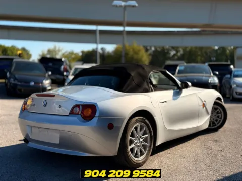 More photos of 2003 BMW Z4 2.5i at AUTOLAND, FL