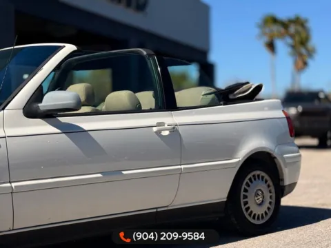 More photos of 2001 Volkswagen Cabrio GL at AUTOLAND, FL