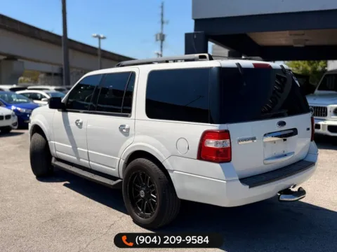 More photos of 2009 Ford Expedition XLT at AUTOLAND, FL