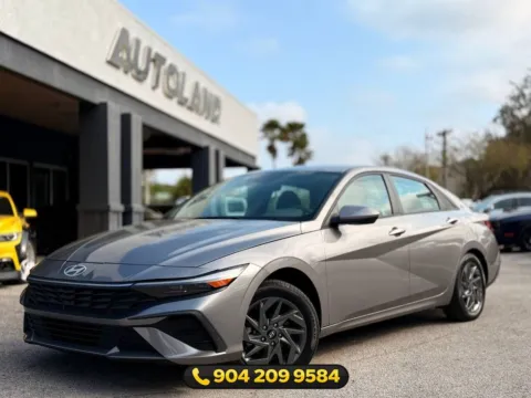 Gray 2024 Hyundai Elantra SEL for sale in Jacksonville, FL