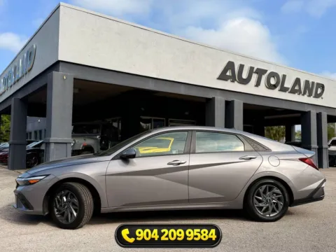 More photos of 2024 Hyundai Elantra SEL at AUTOLAND, FL