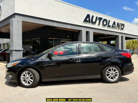 More photos of 2018 Ford Focus SE at AUTOLAND, FL