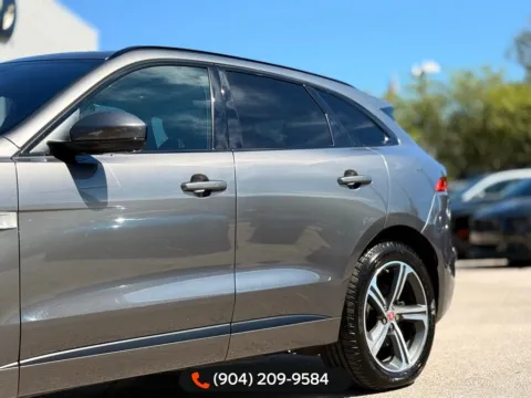 More photos of 2017 Jaguar F-PACE 35t R-Sport at AUTOLAND, FL