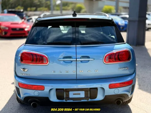 More photos of 2017 MINI Cooper S Clubman at AUTOLAND, FL