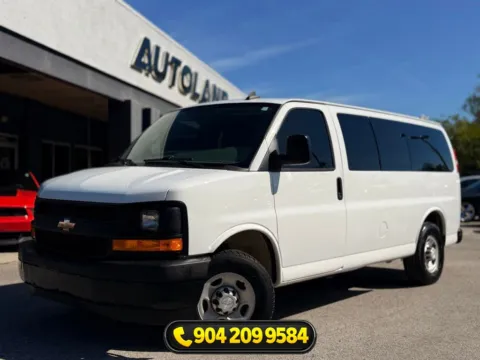 White 2017 Chevrolet Express 2500 LS for sale in Jacksonville, FL