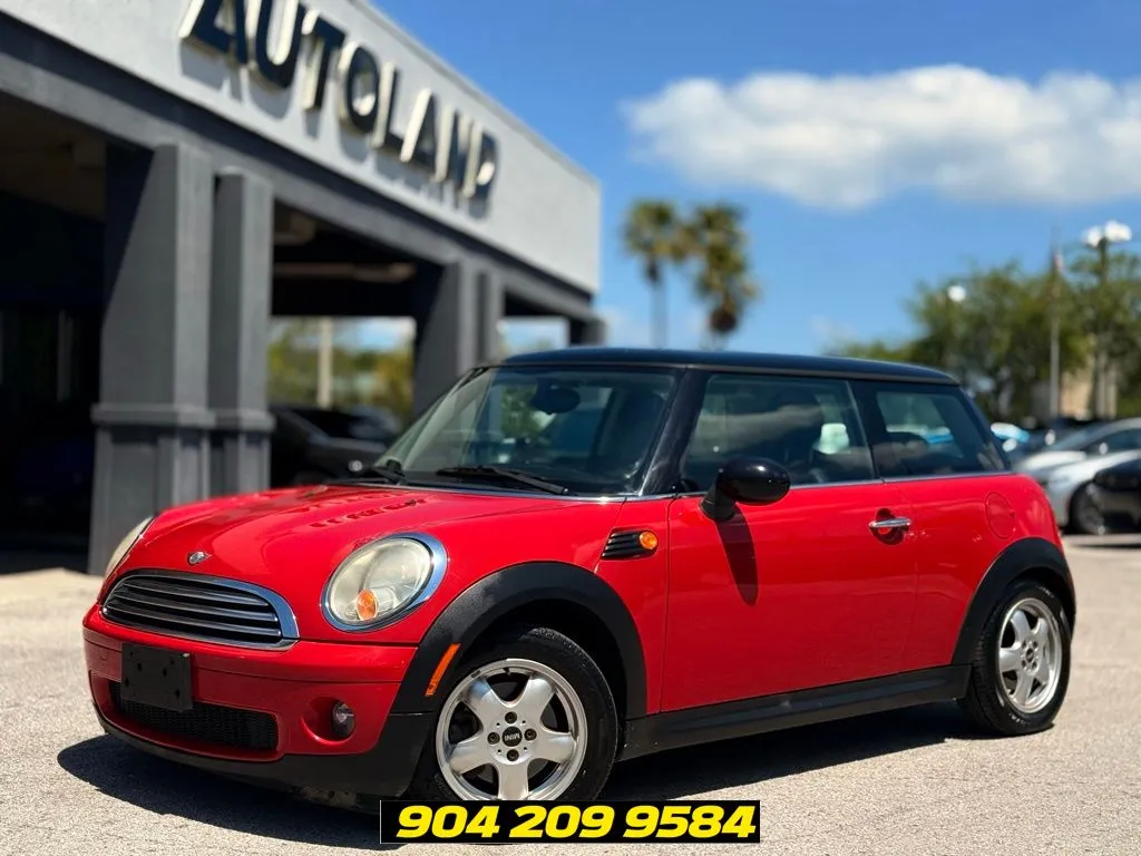 2010 MINI Cooper -'s photo