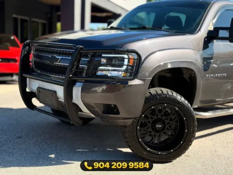 Photos of 2011 Chevrolet Avalanche 1500 LT for sale in Jacksonville, FL at AUTOLAND