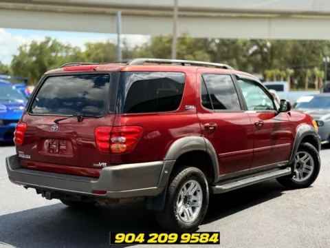 More photos of 2004 Toyota Sequoia SR5 at AUTOLAND, FL