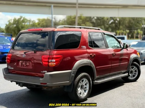 More photos of 2004 Toyota Sequoia SR5 at AUTOLAND, FL