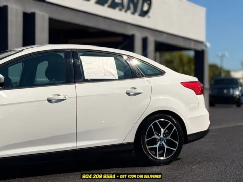 More photos of 2018 Ford Focus SEL at AUTOLAND, FL