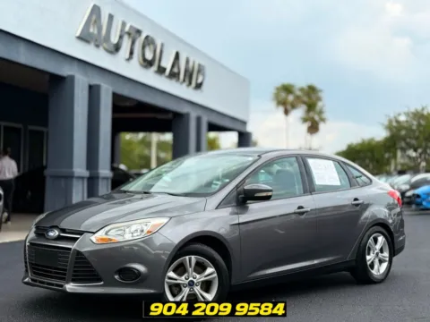 Gray 2014 Ford Focus SE for sale in Jacksonville, FL