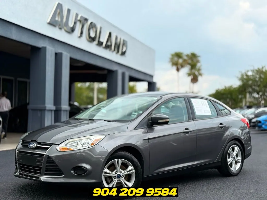 Gray 2014 Ford Focus SE for sale in Jacksonville, FL