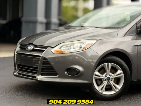 Photos of 2014 Ford Focus SE for sale in Jacksonville, FL at AUTOLAND