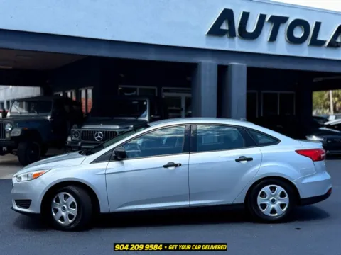 More photos of 2016 Ford Focus S at AUTOLAND, FL