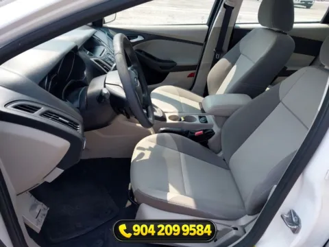 Photos of 2014 Ford Focus SE for sale in Jacksonville, FL at AUTOLAND