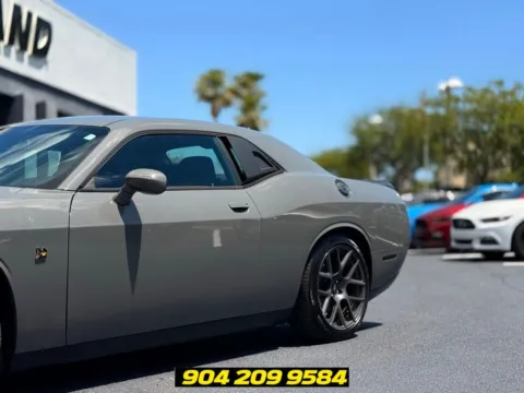 More photos of 2017 Dodge Challenger R/T at AUTOLAND, FL