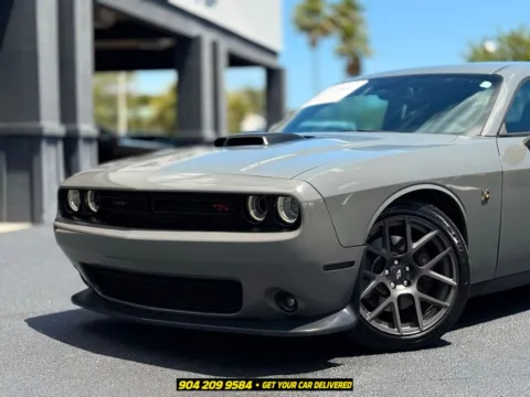 More photos of 2017 Dodge Challenger R/T at AUTOLAND, FL