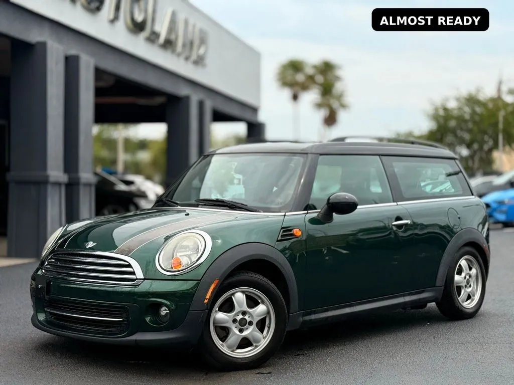 2011 MINI Cooper Clubman's photo