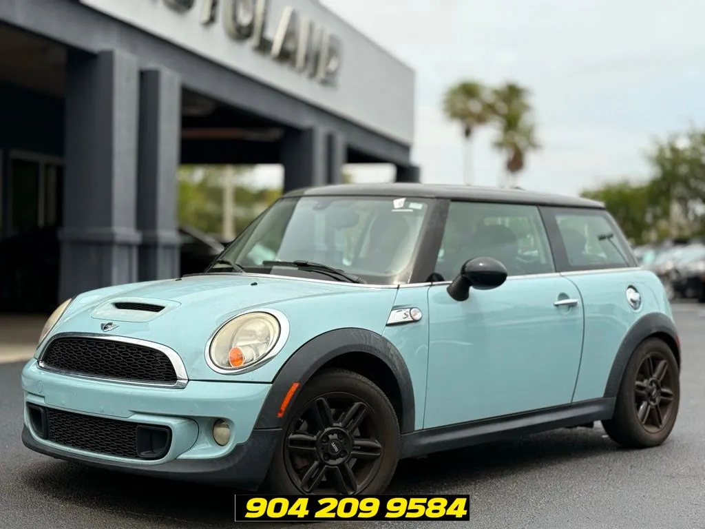 2013 MINI Cooper S's photo