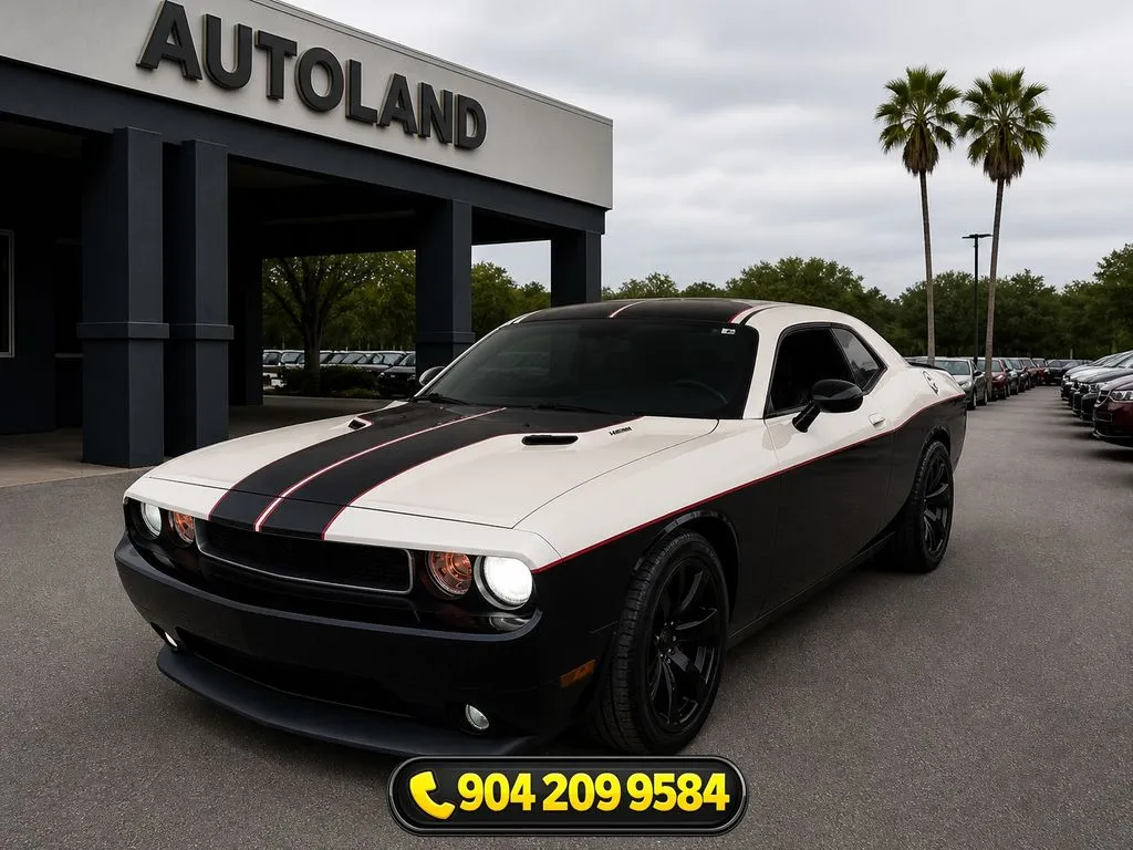 Silver 2013 Dodge Challenger R/T for sale in Jacksonville, FL