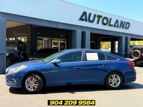 More photos of 2017 Hyundai Sonata at AUTOLAND, FL