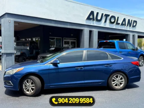 More photos of 2017 Hyundai Sonata at AUTOLAND, FL