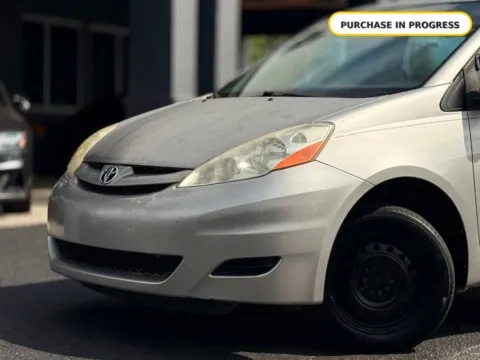 Photos of 2009 Toyota Sienna CE for sale in Jacksonville, FL at AUTOLAND