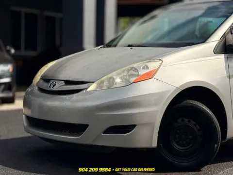 Photos of 2009 Toyota Sienna CE for sale in Jacksonville, FL at AUTOLAND