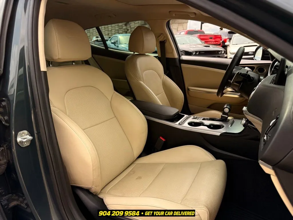 2022 Kia Stinger 34