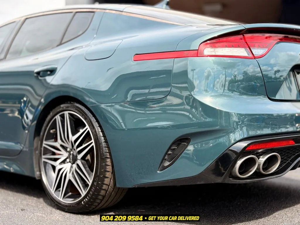 2022 Kia Stinger 14